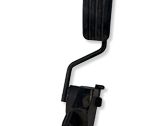 Accelerator throttle pedal