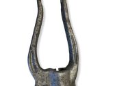 Lower shock absorber bracket