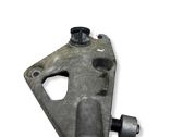 Engine mounting bracket