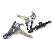 Engine bonnet/hood hinges