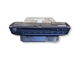 Radio / CD-Player / DVD-Player / Navigation