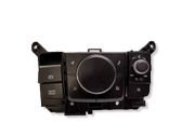 Head unit multimedia control