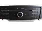 Radio / CD-Player / DVD-Player / Navigation