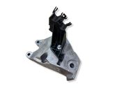 Engine mounting bracket