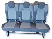 Dritte Sitzreihe