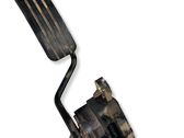 Accelerator throttle pedal