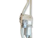 Tringlerie et moteur d'essuie-glace avant