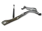 Engine bonnet/hood hinges