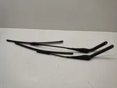Windshield/front glass wiper blade