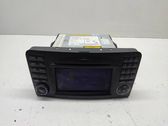 Radio / CD-Player / DVD-Player / Navigation