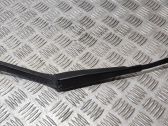 Front wiper blade arm