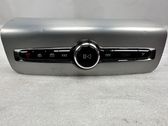 Head unit multimedia control