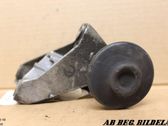 Engine mounting bracket