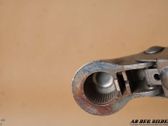 Front wiper blade arm