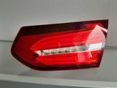 Tailgate rear/tail lights