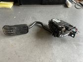Accelerator throttle pedal