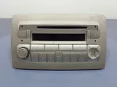 Radio / CD-Player / DVD-Player / Navigation