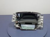 Radio / CD-Player / DVD-Player / Navigation