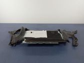 Engine bonnet/hood sound/heat insulation