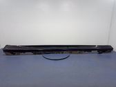 Front sill (body part)