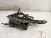 Fender mounting bracket
