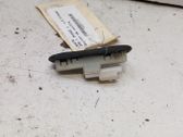 Interruptor para abrir la puerta trasera
