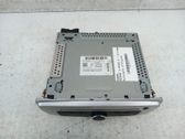 Radio / CD-Player / DVD-Player / Navigation