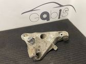 Engine mounting bracket