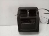 Rear air vent grill