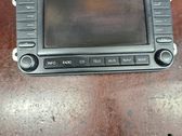 Radio / CD-Player / DVD-Player / Navigation