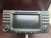 Radio / CD-Player / DVD-Player / Navigation