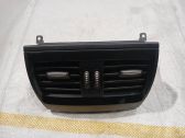 Rear air vent grill