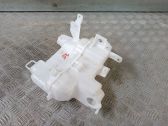 Windshield washer fluid reservoir/tank