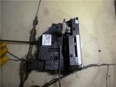 Cerradura de puerta delantera