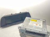 Radio / CD-Player / DVD-Player / Navigation