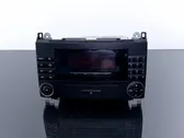 Radio/CD/DVD/GPS-pääyksikkö