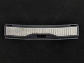 Trunk/boot sill cover protection