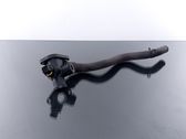 Tuyau de liquide de refroidissement moteur