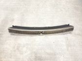 Trunk/boot sill cover protection