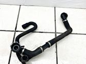 Tuyau de liquide de refroidissement moteur