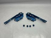 Tailgate/trunk/boot hinge
