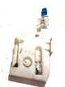 Windshield washer fluid reservoir/tank