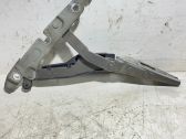 Tailgate/trunk/boot hinge