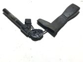 Front seatbelt buckle