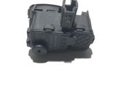 Fuel tank cap lock motor