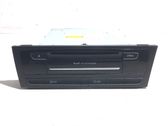 Radio / CD-Player / DVD-Player / Navigation