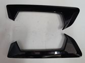 Fender trim (molding)