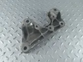 Gearbox mounting bracket