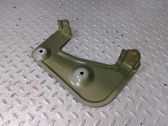 Fender mounting bracket