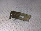 Fender mounting bracket